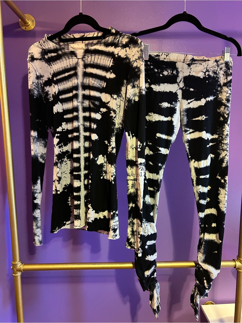 Tie-Dye Black & White Women's yoga top and Pants Set